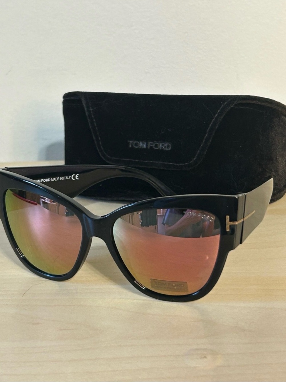 Tom Ford Anoushka Cat Eye Sunglasses Black and Rose Gold Mirror TF371